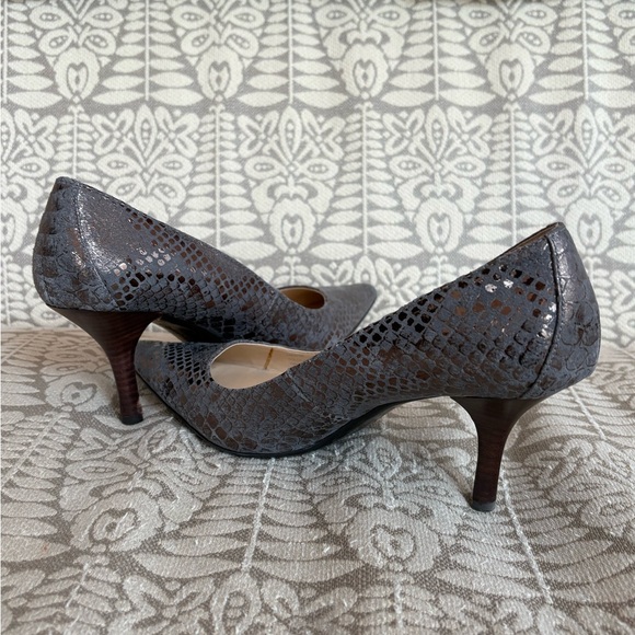 Calvin Klein Shoes - Sexy Calvin Klein heels in blue/copper snakeskin print leather & a touch of foil